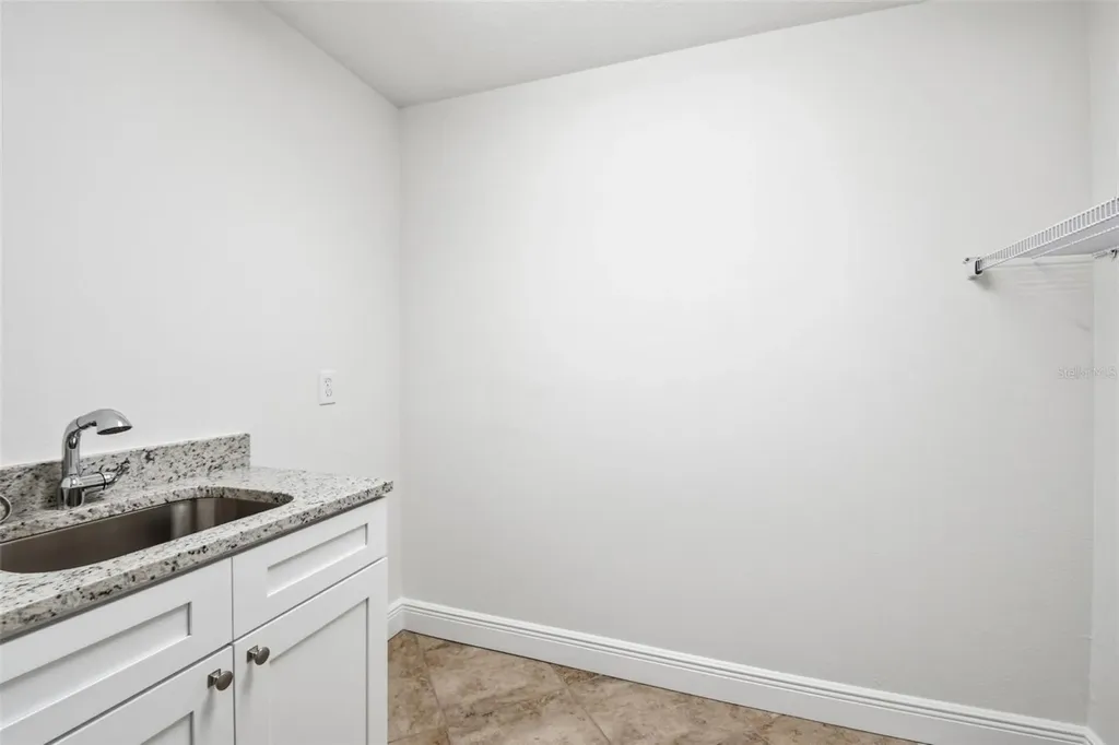 703 Grand Canyon Drive Valrico FL 33594