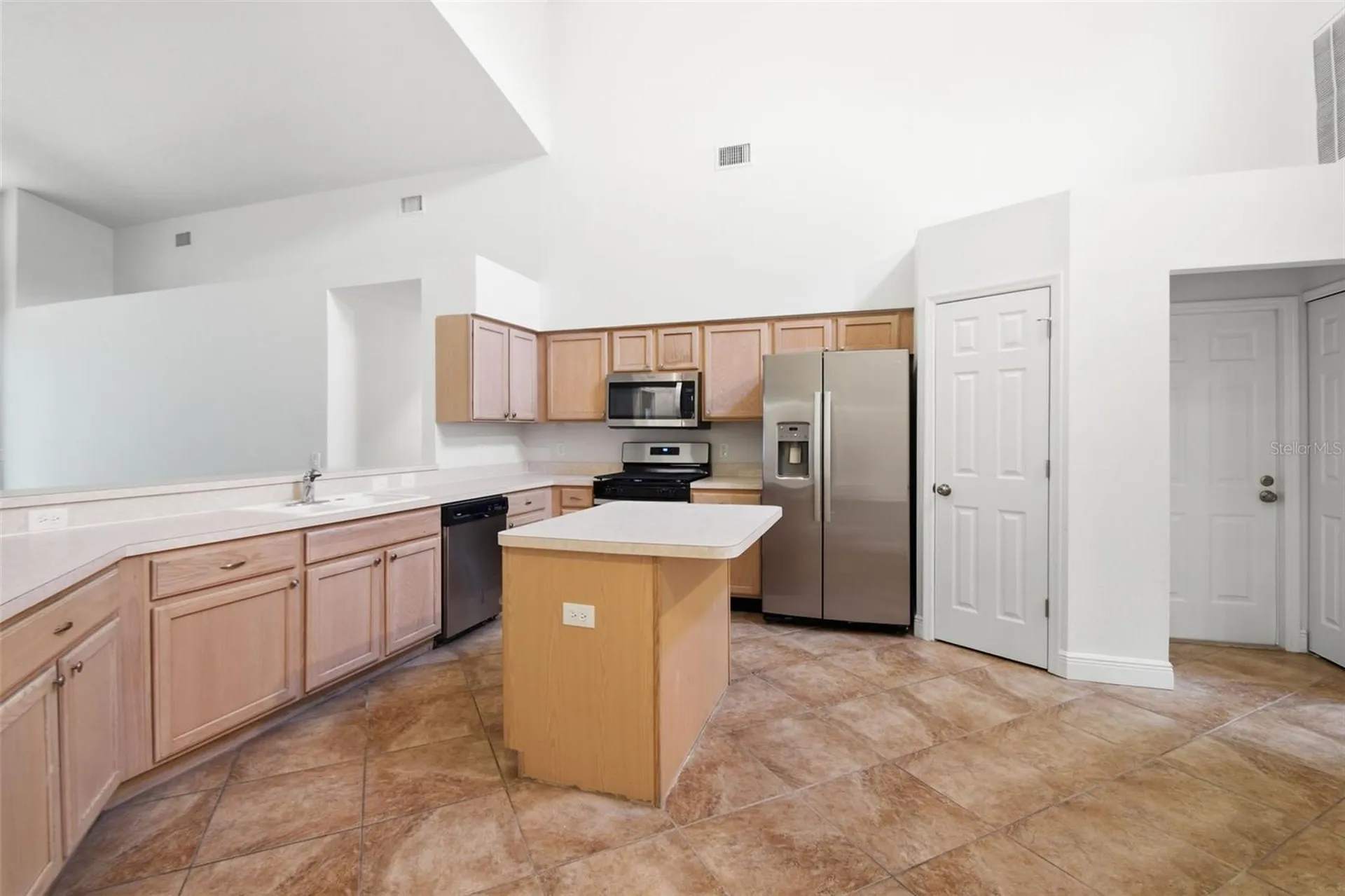 703 Grand Canyon Drive Valrico FL 33594