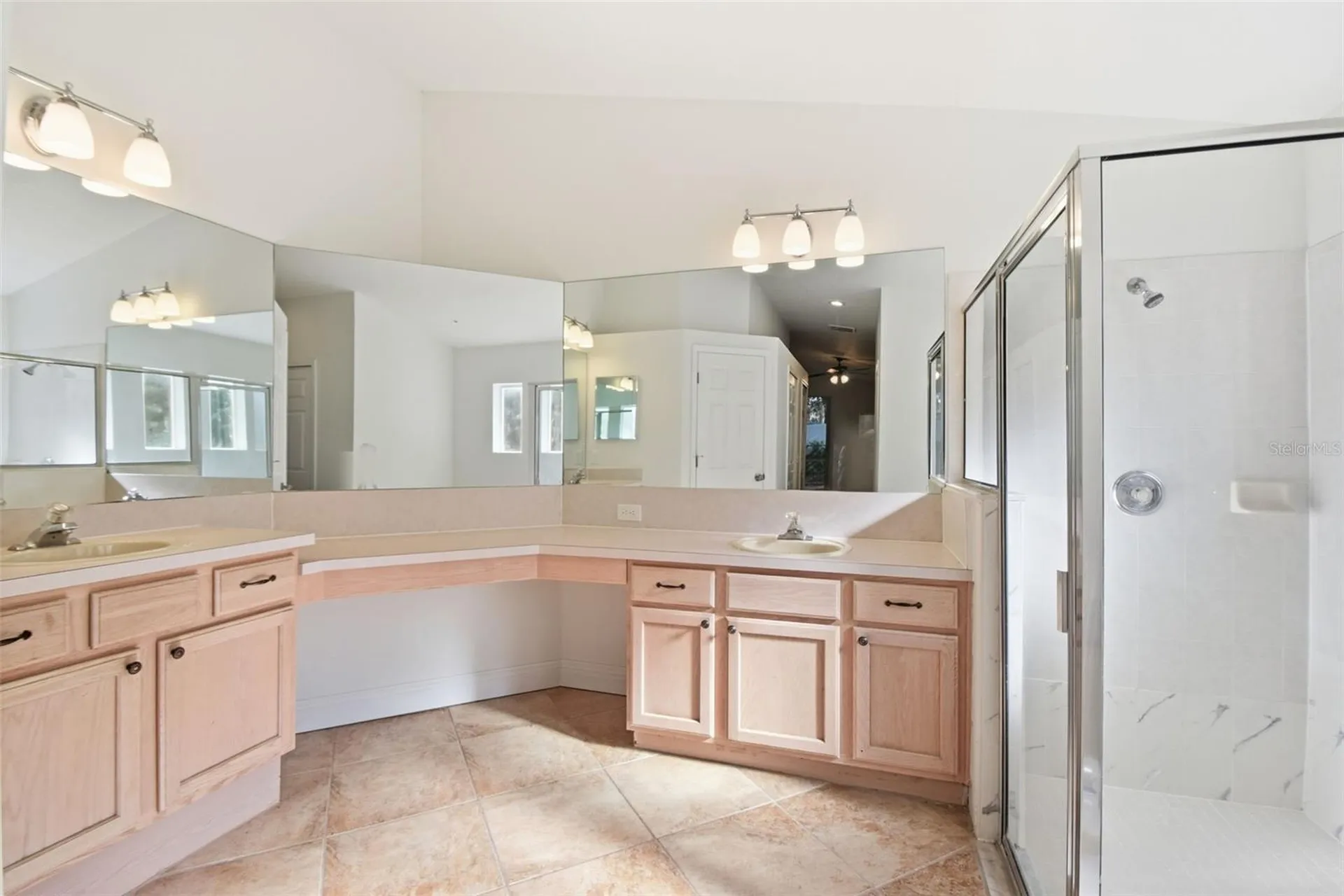 703 Grand Canyon Drive Valrico FL 33594