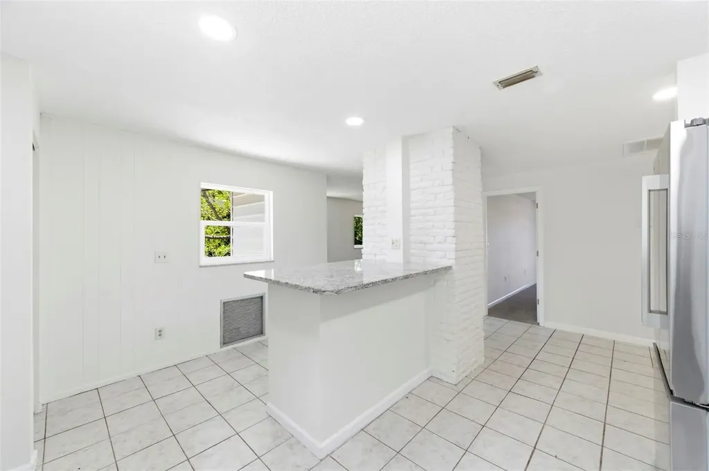 5136 68th Street N St Petersburg FL 33709