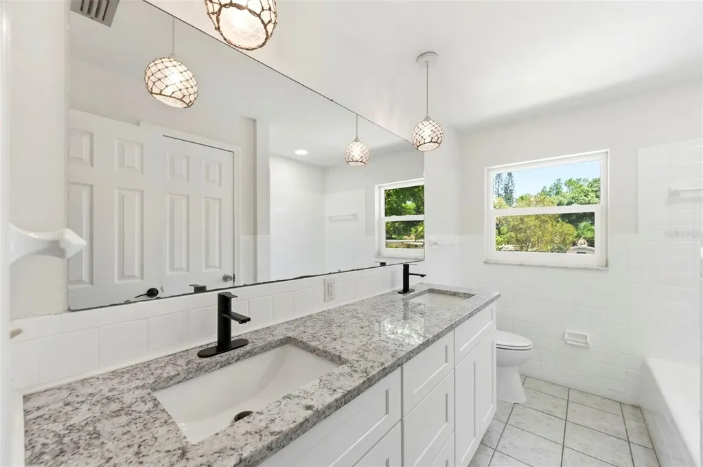 5136 68th Street N St Petersburg FL 33709