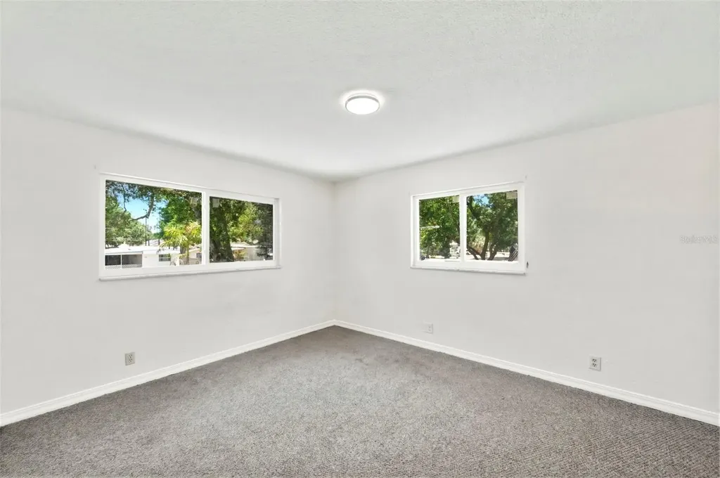5136 68th Street N St Petersburg FL 33709