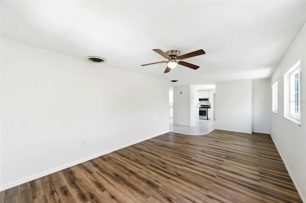5136 68th Street N St Petersburg FL 33709