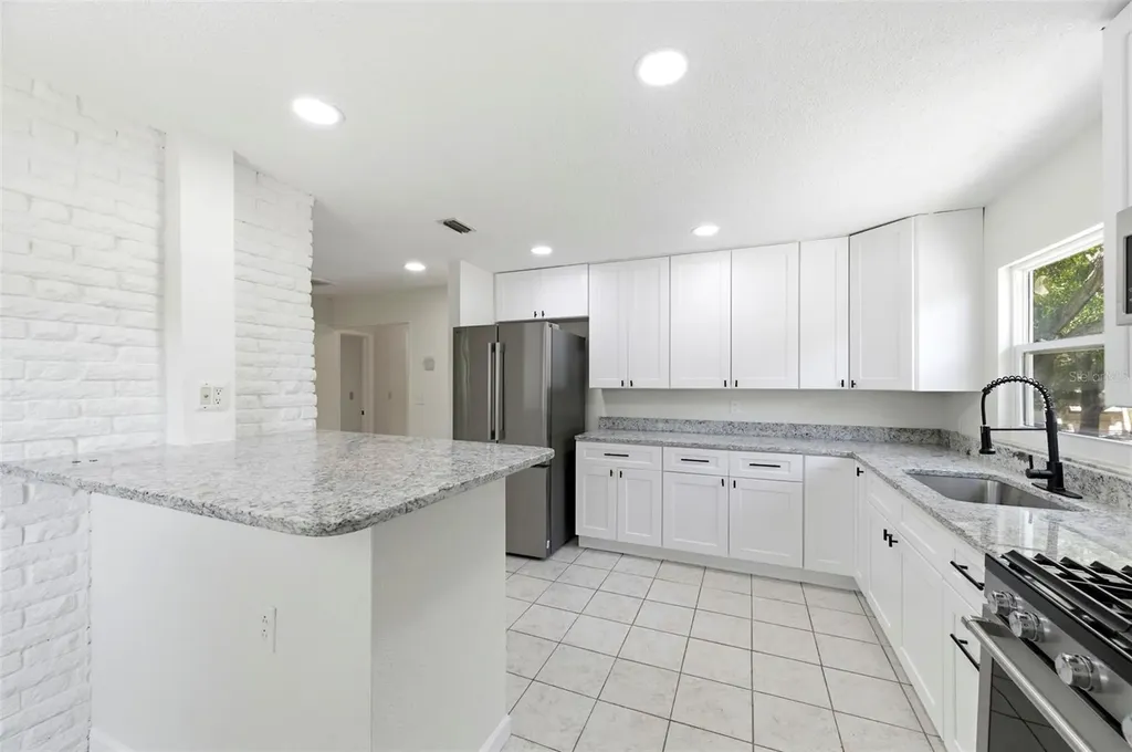 5136 68th Street N St Petersburg FL 33709
