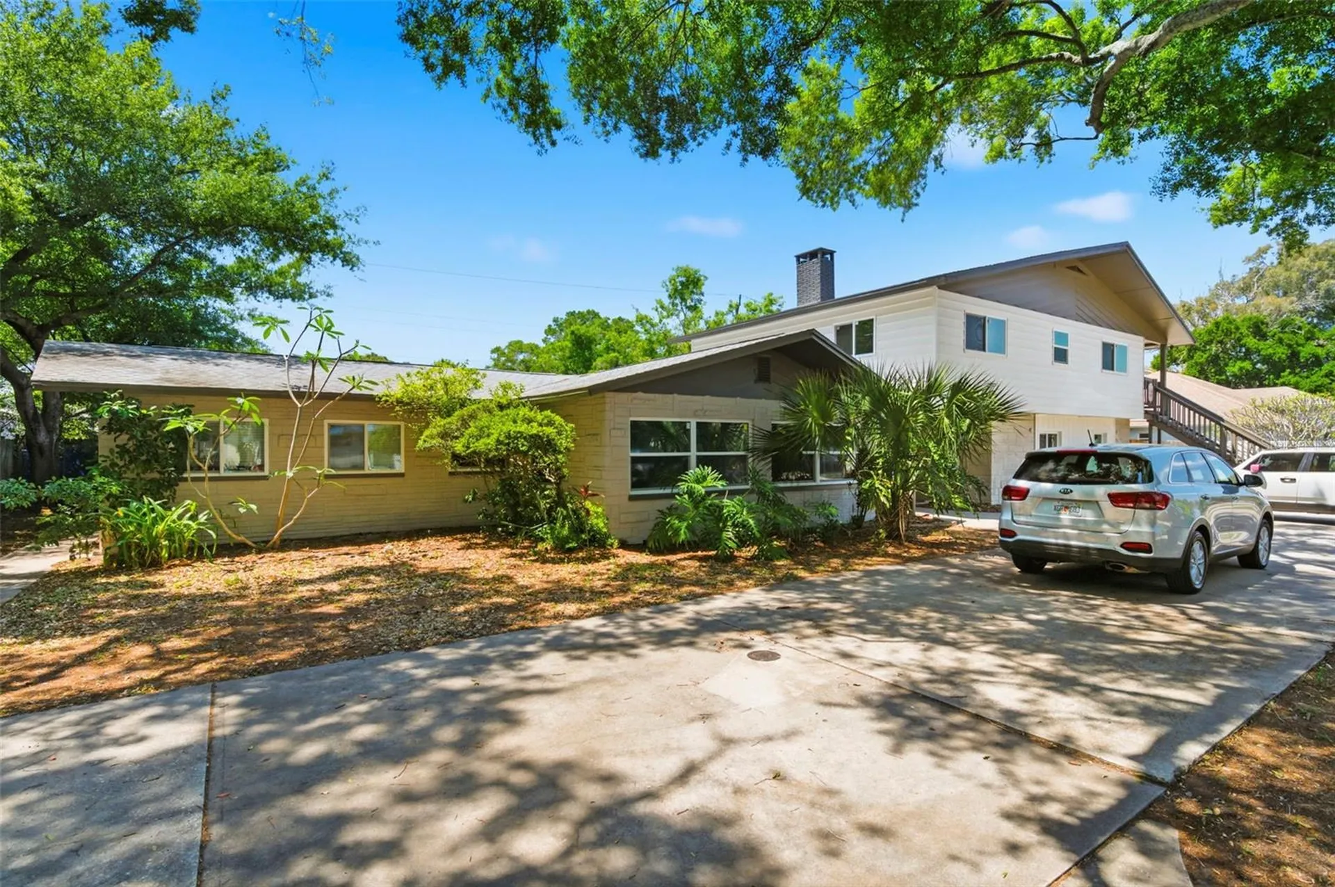 5136 68th Street N St Petersburg FL 33709