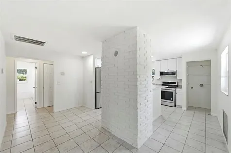 5136 68th Street N St Petersburg FL 33709