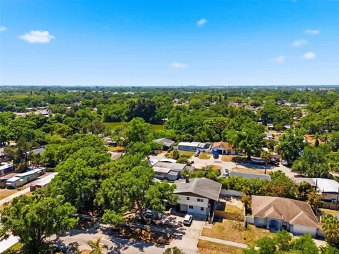 5136 68th Street N St Petersburg FL 33709