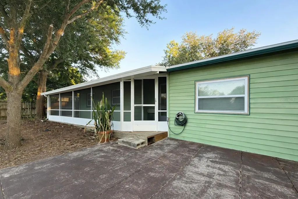 7006 Valiant Court Orlando FL 32818