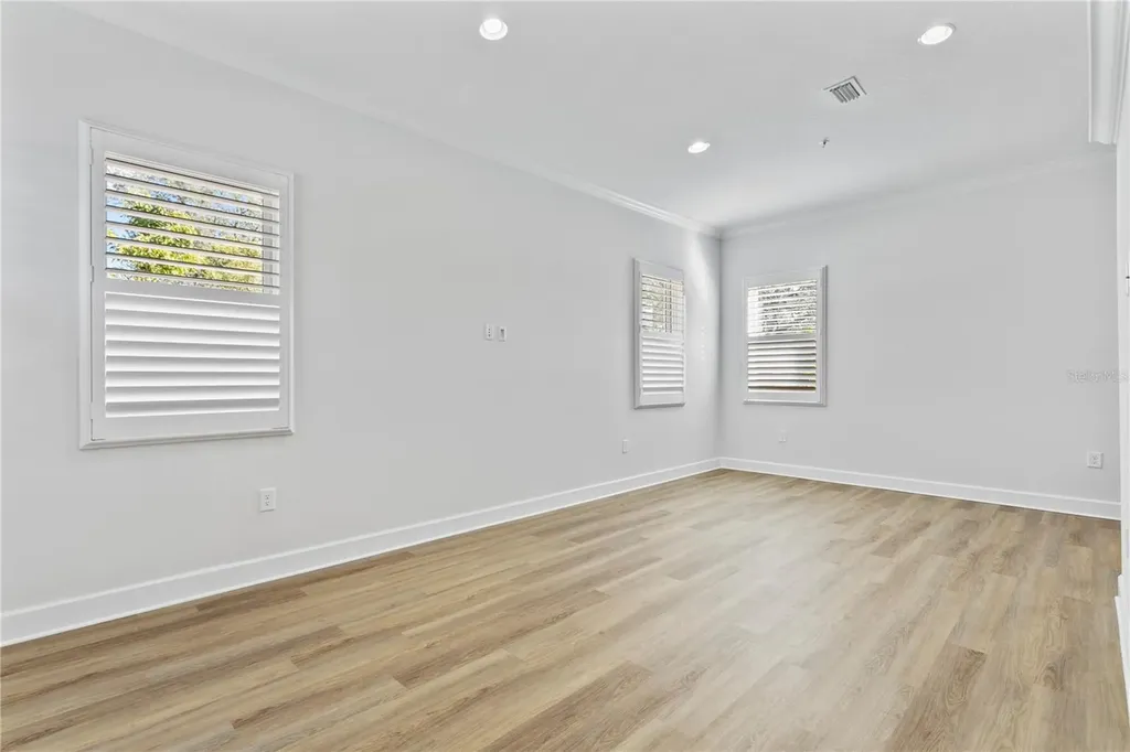 1903 W Bristol Avenue Tampa FL 33606