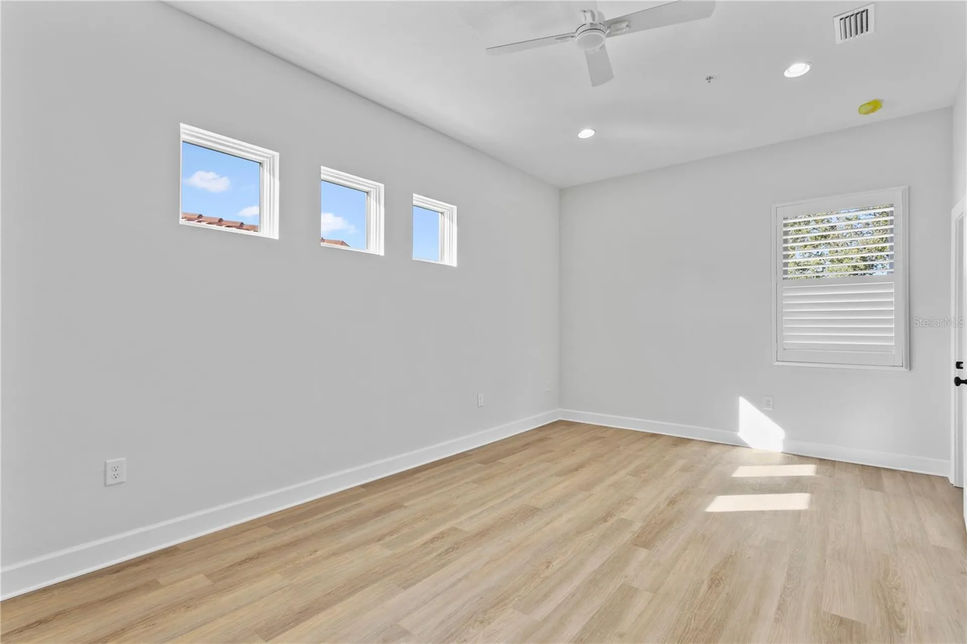 1903 W Bristol Avenue Tampa FL 33606