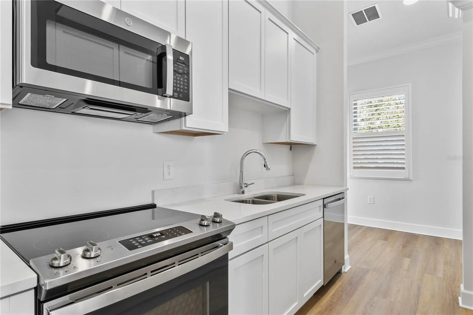 1903 W Bristol Avenue Tampa FL 33606