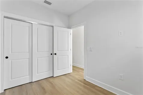 1903 W Bristol Avenue Tampa FL 33606