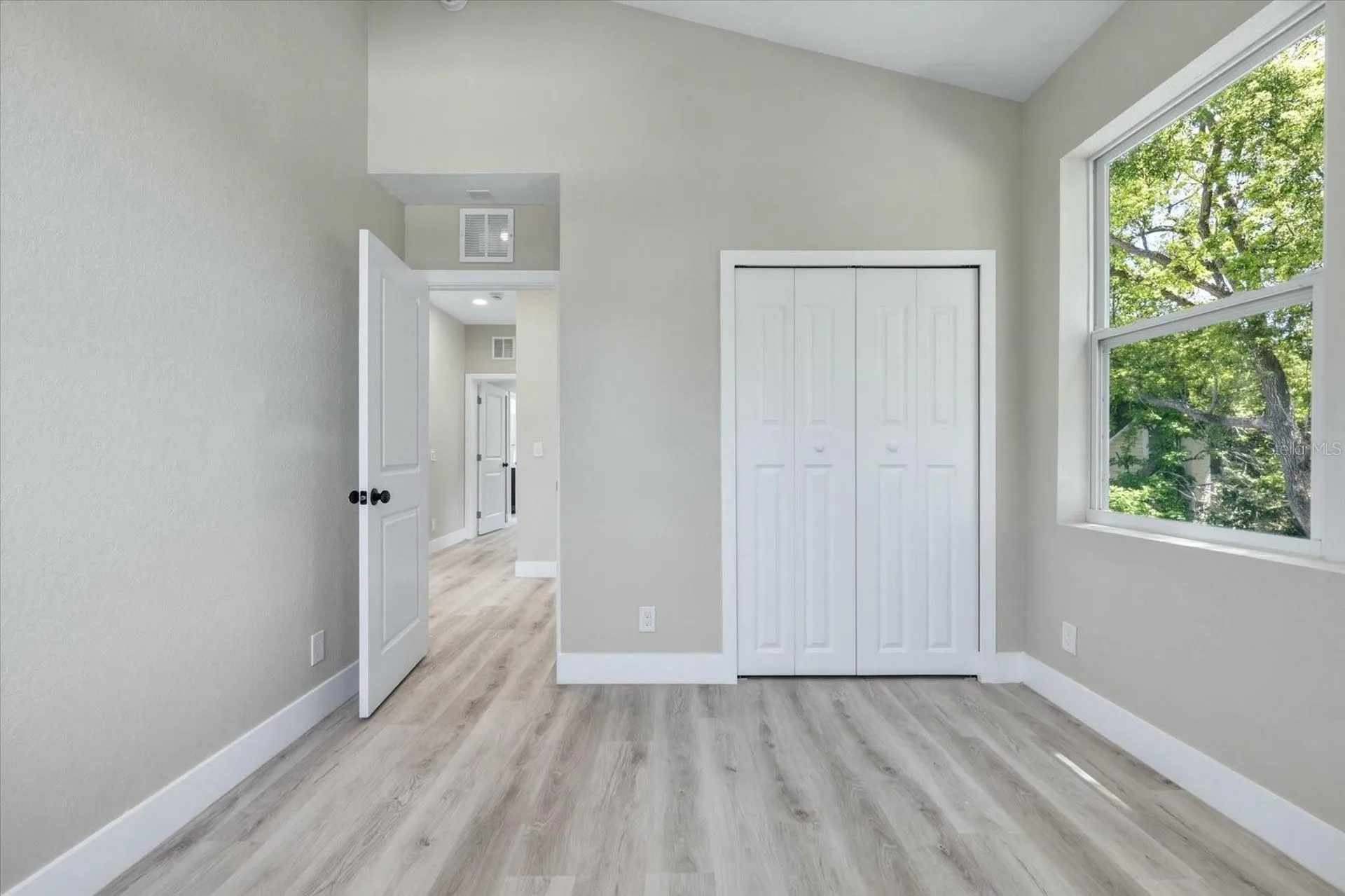 1044 12th Avenue S St Petersburg FL 33705