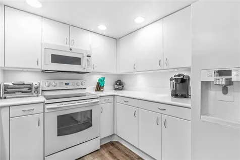 2967 S Atlantic Avenue Daytona Beach Shores FL 32118