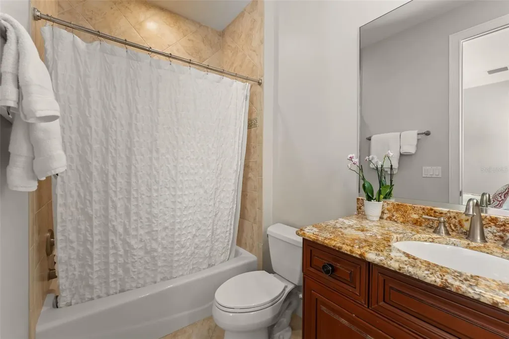 8675 Farthington Way Orlando FL 32827