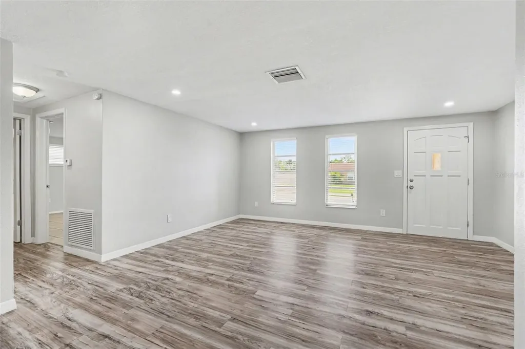 6337 Bonaire Avenue New Port Richey FL 34653