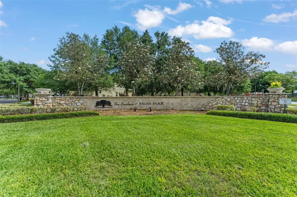 9044 Oak Moss Drive Orlando FL 32832