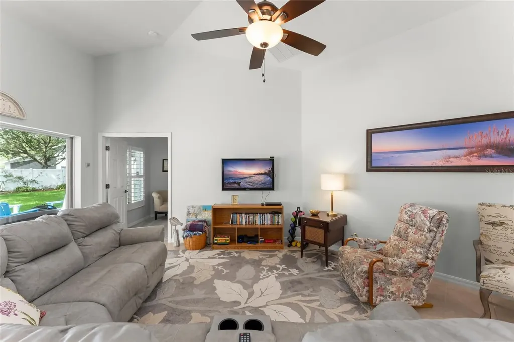 9044 Oak Moss Drive Orlando FL 32832