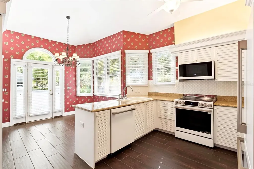1250 E Langley Court Lake Mary FL 32746