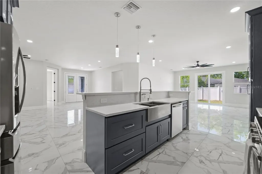 6401 Felice Avenue Tampa FL 33614