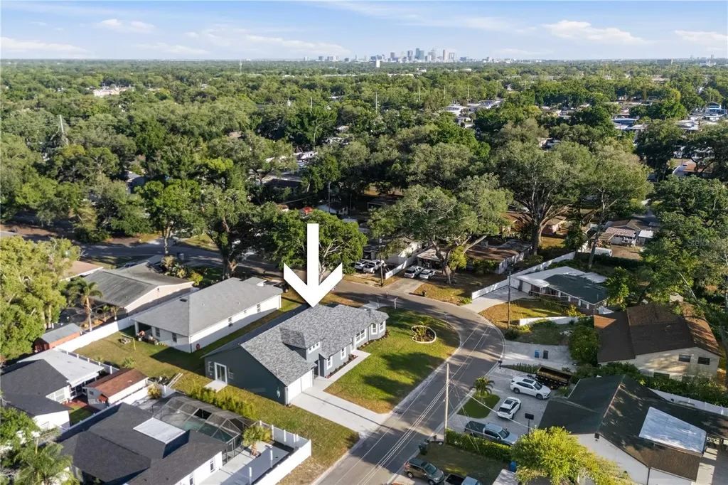 6401 Felice Avenue Tampa FL 33614