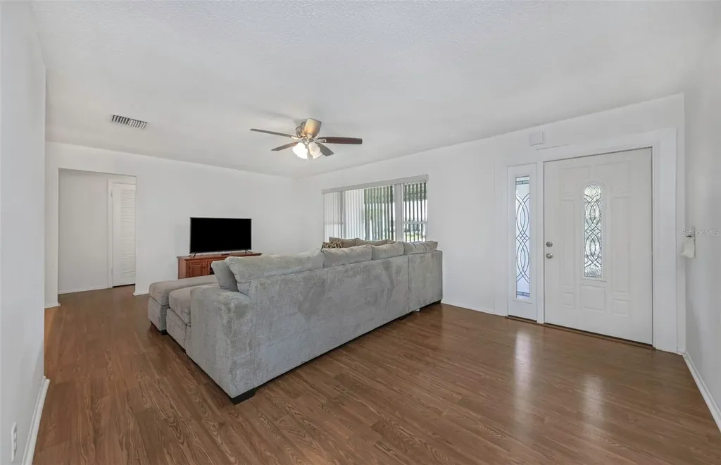 3627 100th Place N Pinellas Park FL 33782