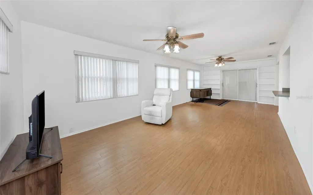 3627 100th Place N Pinellas Park FL 33782