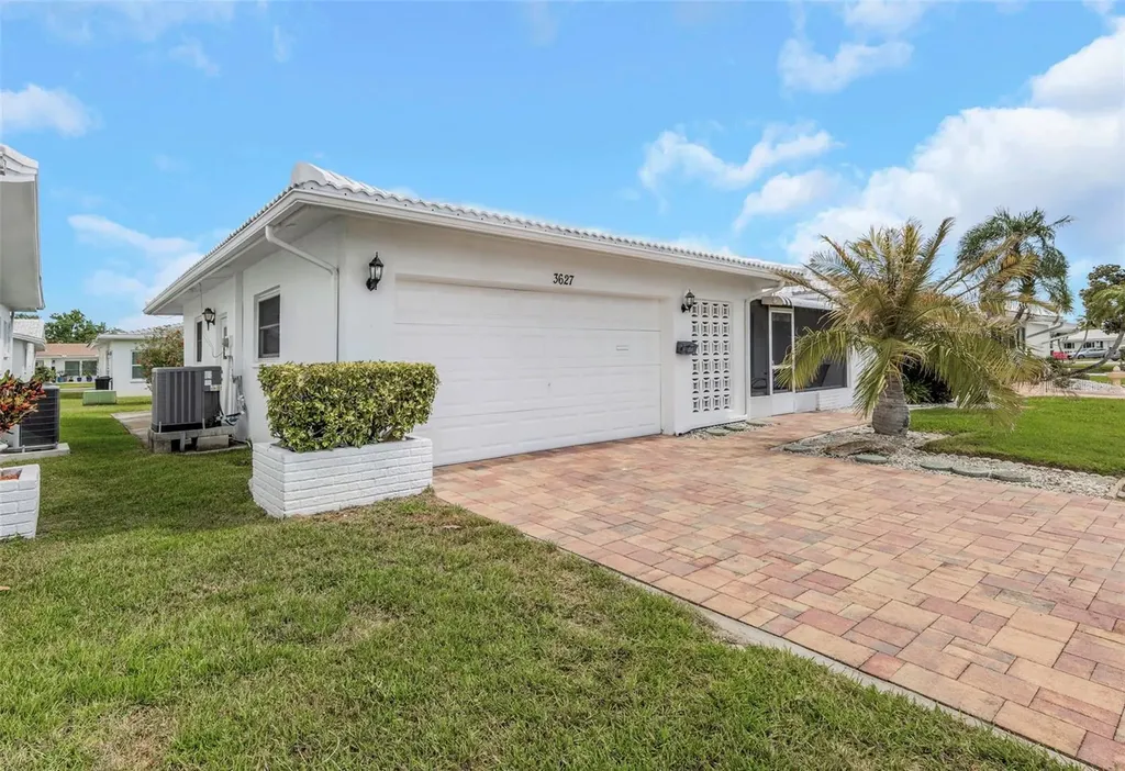 3627 100th Place N Pinellas Park FL 33782