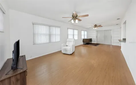 3627 100th Place N Pinellas Park FL 33782