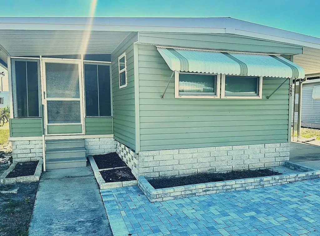 9790 66th Street N Pinellas Park FL 33782