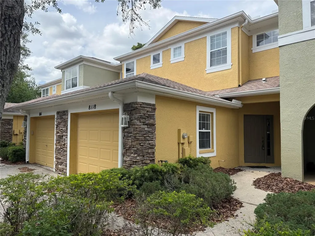8118 Stone Path Way Tampa FL 33647
