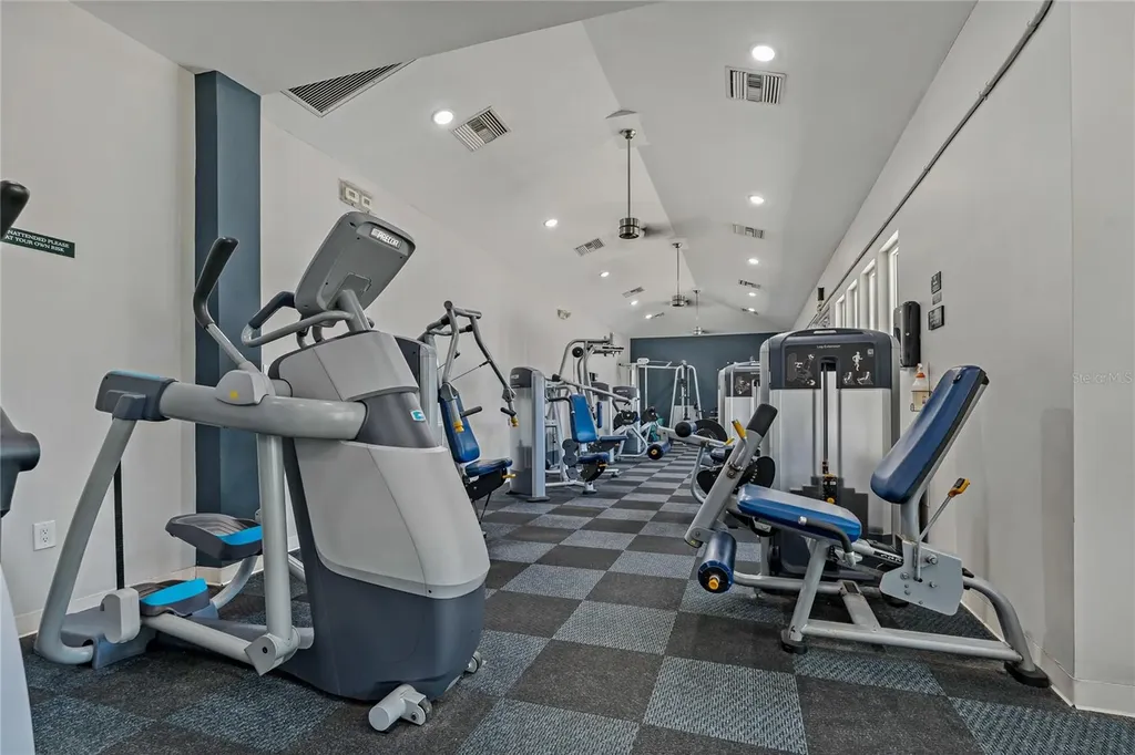 8118 Stone Path Way Tampa FL 33647