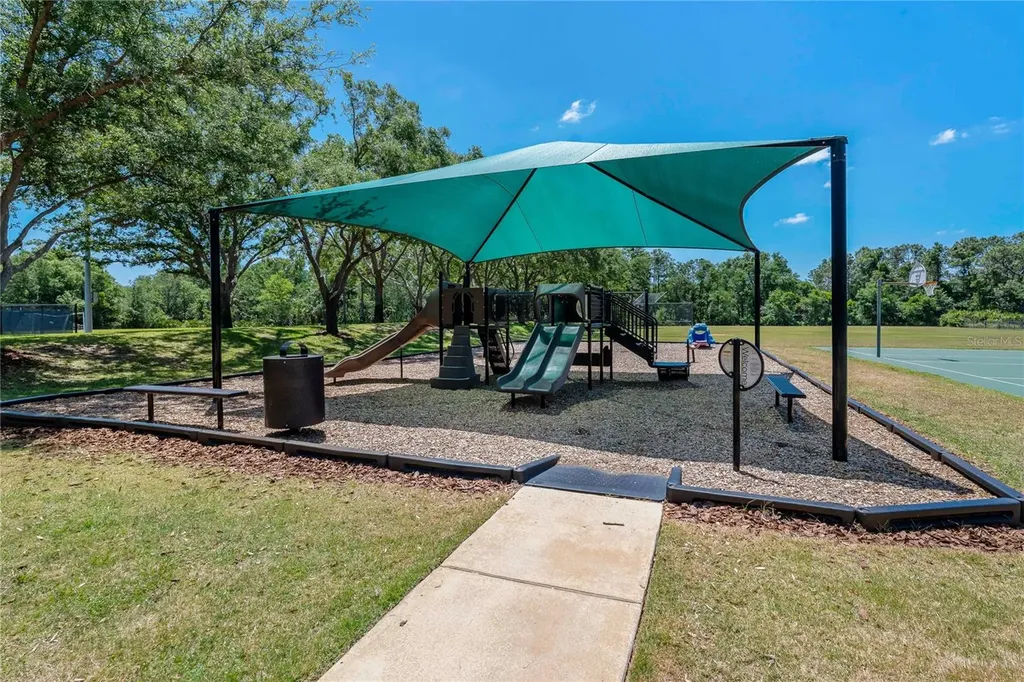 8118 Stone Path Way Tampa FL 33647