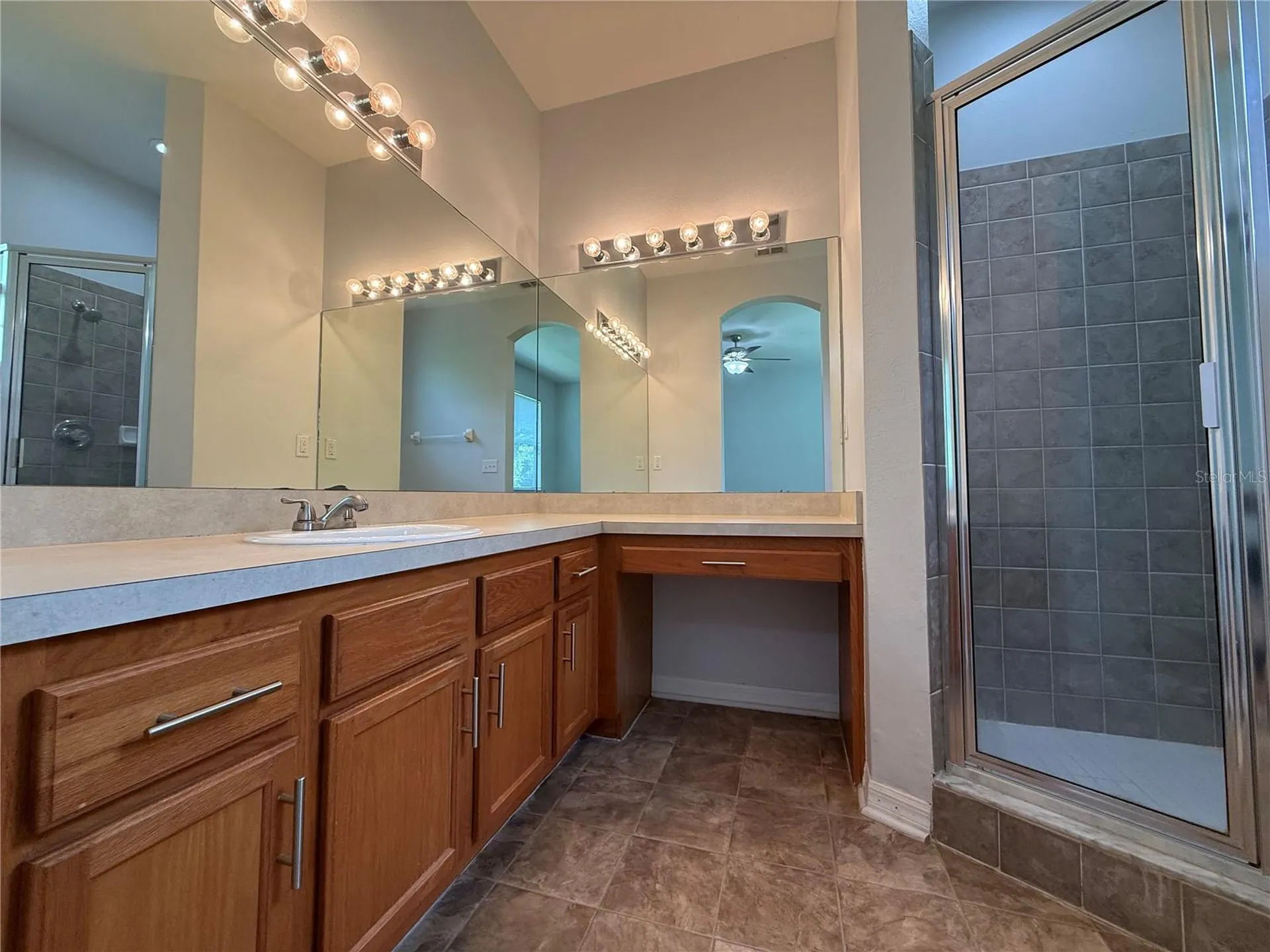 8118 Stone Path Way Tampa FL 33647