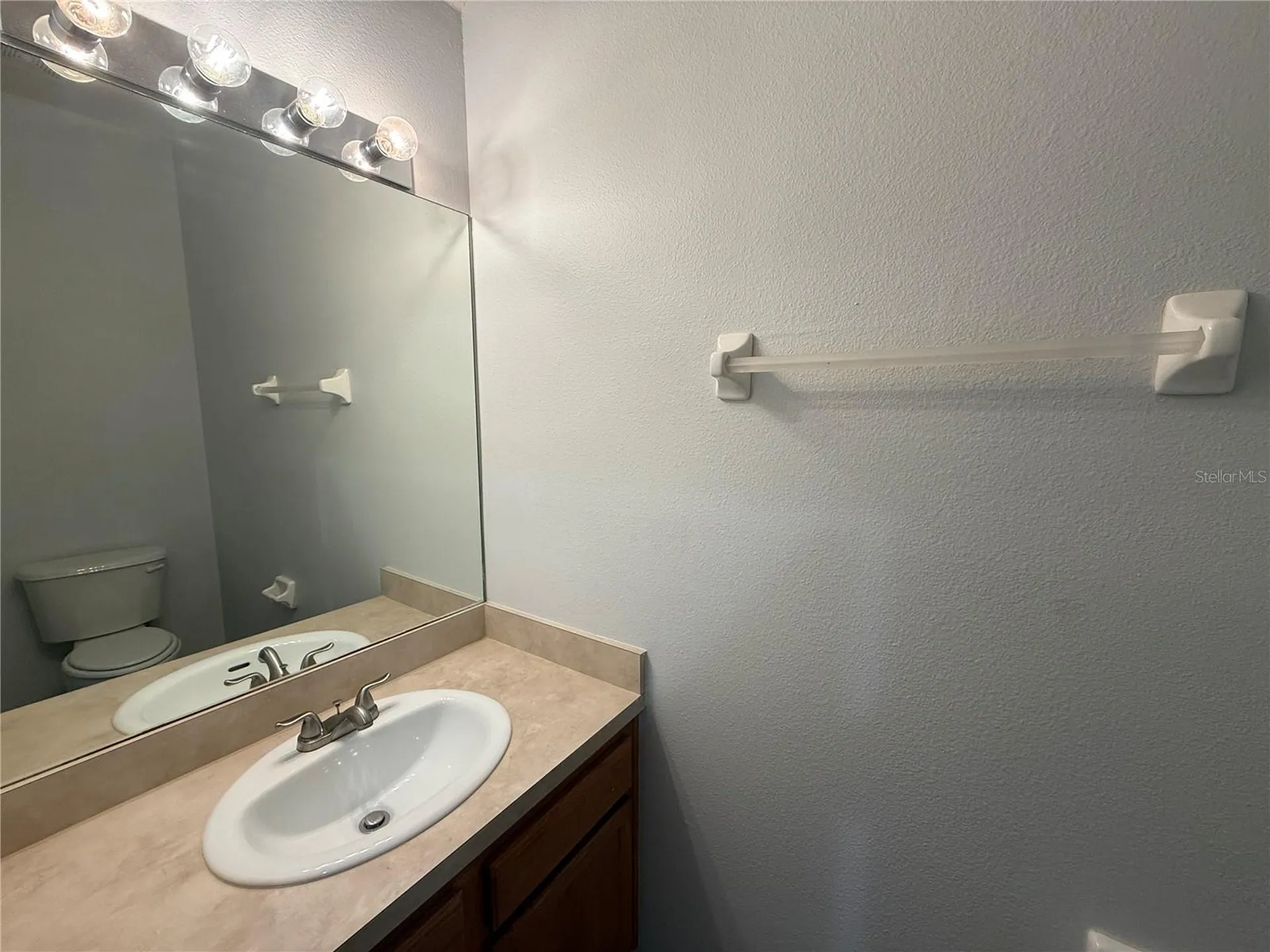 8118 Stone Path Way Tampa FL 33647