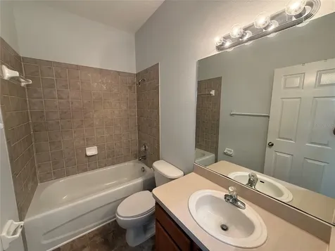 8118 Stone Path Way Tampa FL 33647