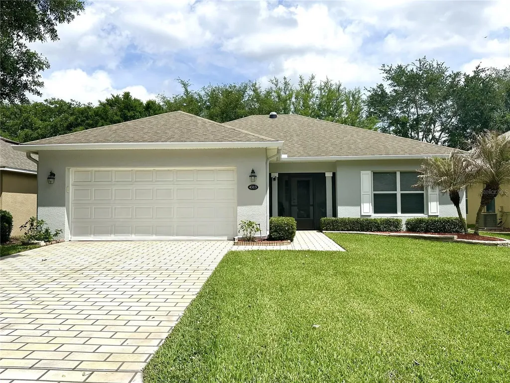 4313 Arlington Ridge Boulevard Leesburg FL 34748