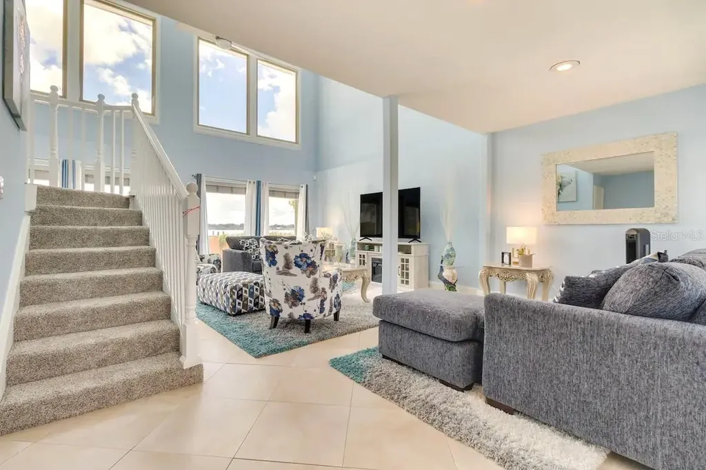 25 S Ortman Drive Orlando FL 32805
