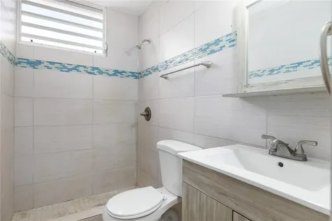 200-5 Calle C/529 Carolina PR 00987