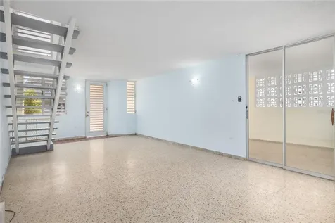 200-5 Calle C/529 Carolina PR 00987