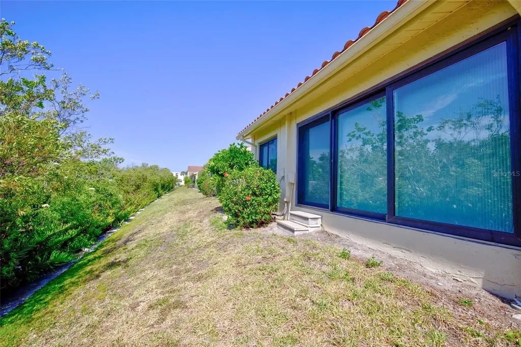 10134 Regal Drive Largo FL 33774