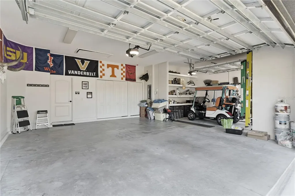 8715 SE 176th Lowndes Place The Villages FL 32162
