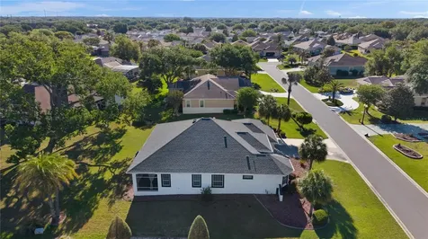 8715 SE 176th Lowndes Place The Villages FL 32162