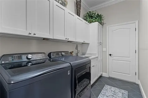 8715 SE 176th Lowndes Place The Villages FL 32162