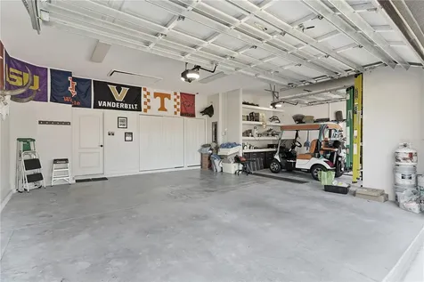 8715 SE 176th Lowndes Place The Villages FL 32162