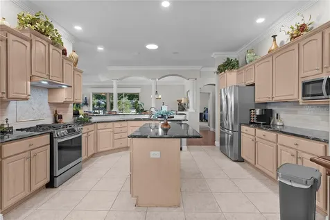 8715 SE 176th Lowndes Place The Villages FL 32162