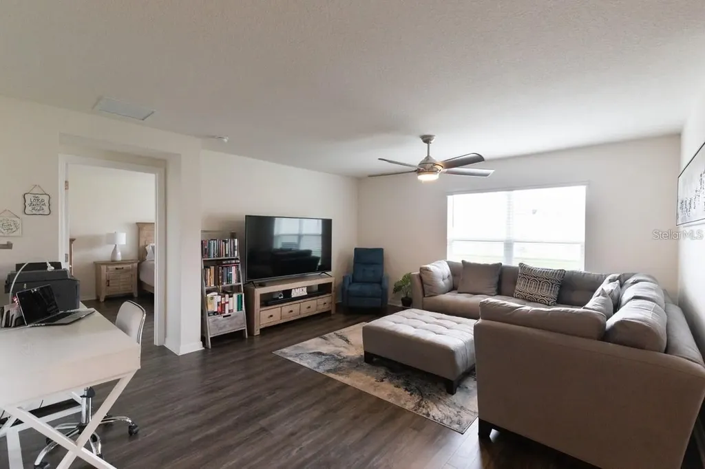 8687 SW 49 Ocala FL 34476