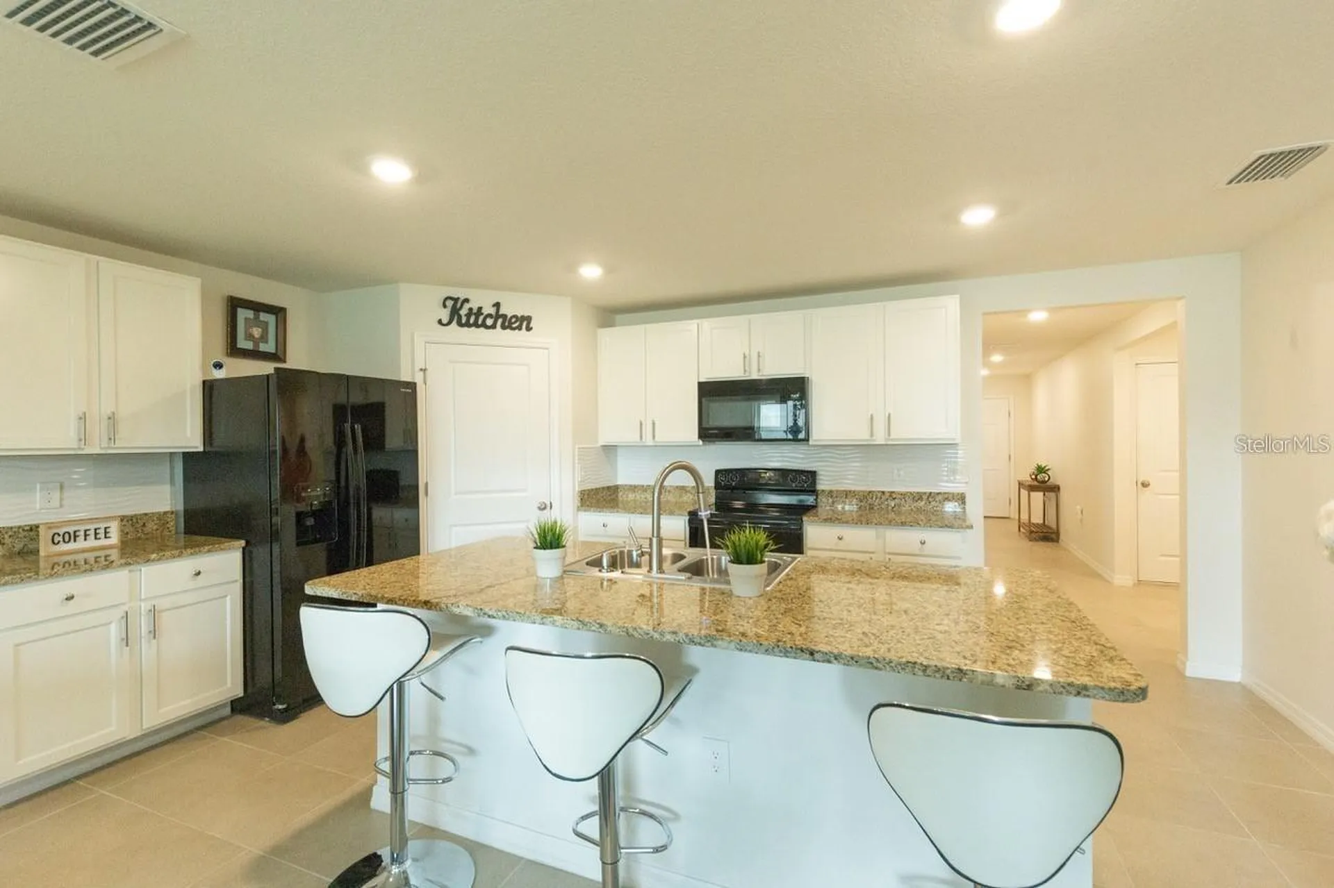 8687 SW 49 Ocala FL 34476