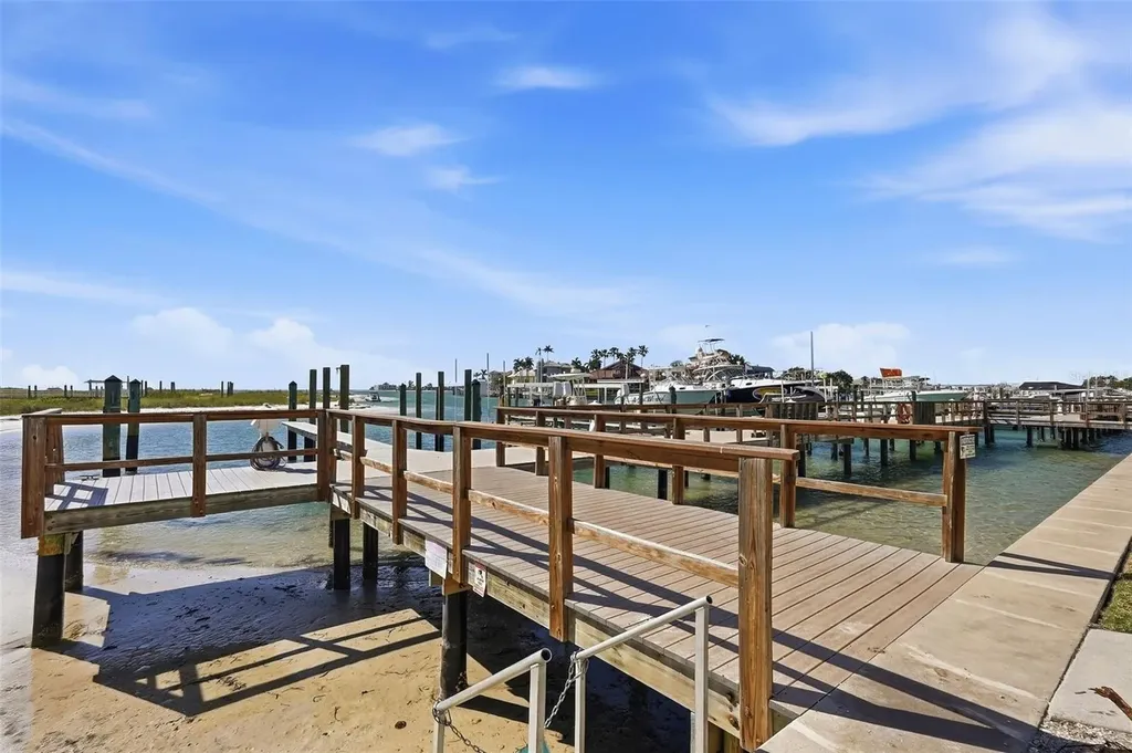 1100 Pinellas Bayway S Tierra Verde FL 33715