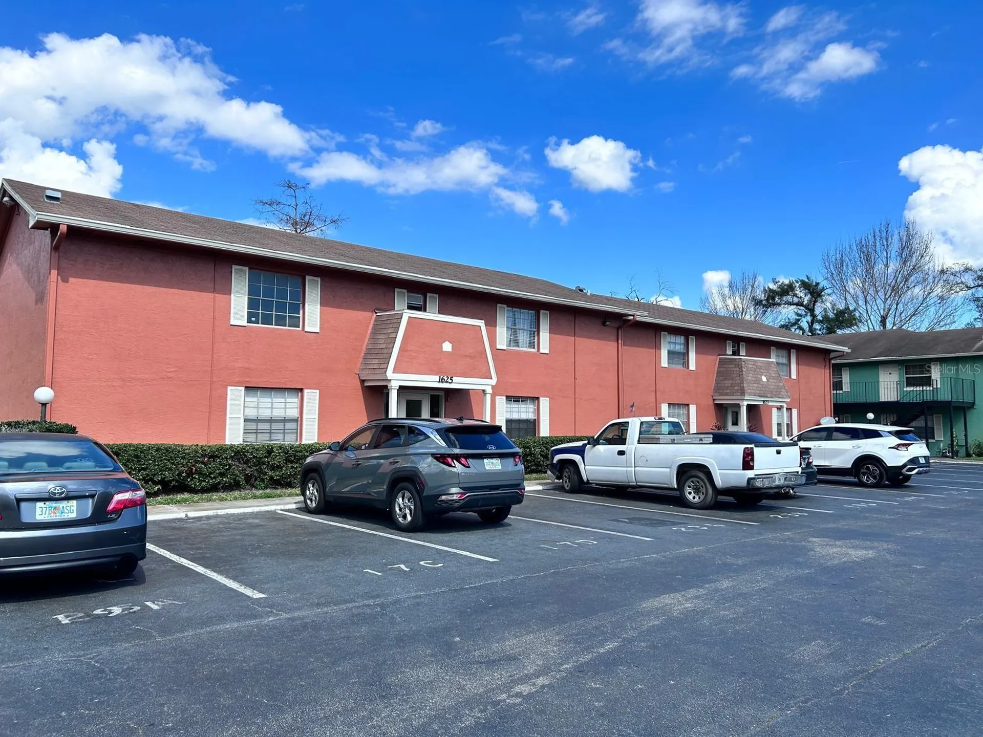 1625 W Oak Ridge Road Orlando FL 32809